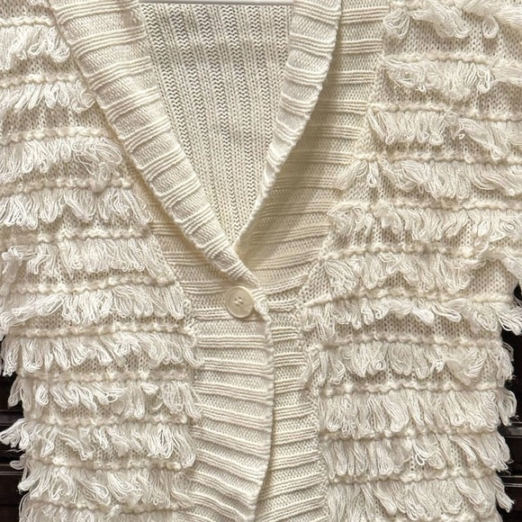 New directions Cream Sweater with Fringe Detail petite medium - Picture 3 of 4